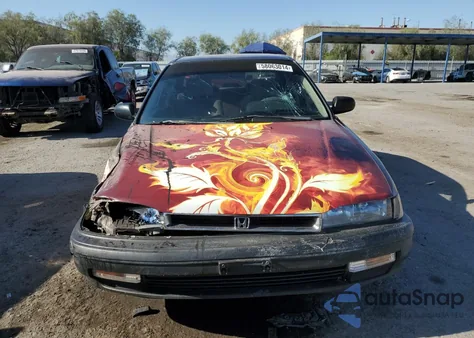 1990 Honda Accord Dx z USA, uszkodzony, nr VIN JHMCB764XLC123557